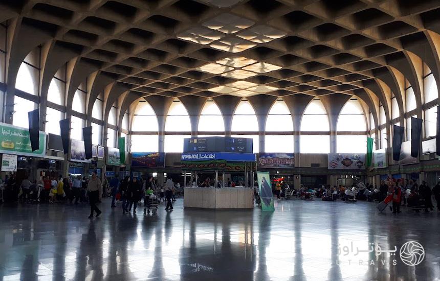 عکس از داخل ایستگاه راه آهن اصفهان